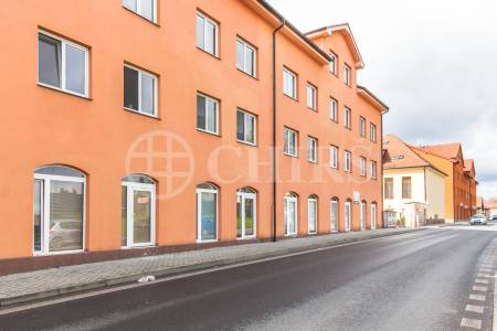 Prodej bytu 2+kk, OV, 41 m2, Komenského, Šestajovice 