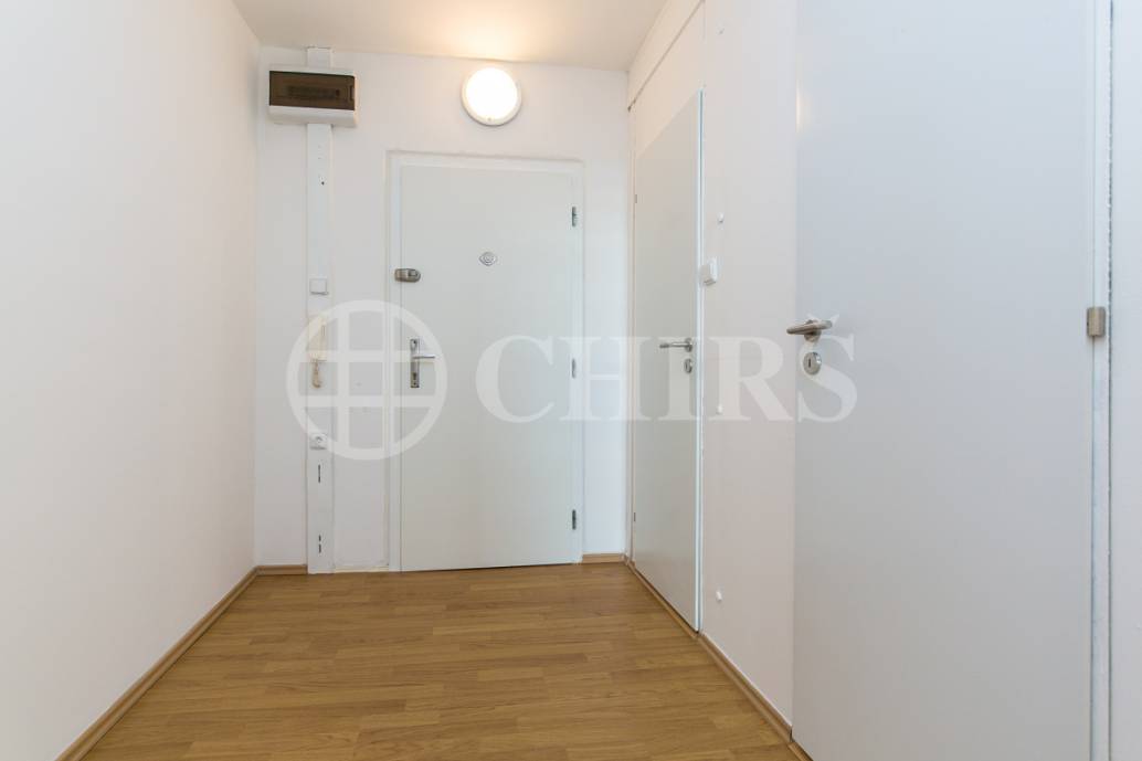 Prodej bytu 2+kk, DV, 45m2, ul. U Jezera 2035/26, Praha - Stodůlky