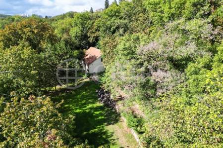 Prodej stavebního pozemku, 1168 m2, ul. Nad Konečnou, Praha 5 - Hlubočepy