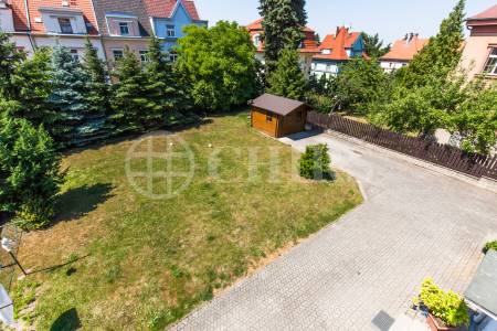 Pronájem bytu 3+1 s balkonem, OV, 85m2, ul. Na Pískách 1266/65, Praha 6 - Dejvice