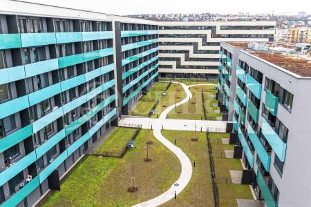 Prodej bytu 2+kk s balkonem, OV, 51m2, ul. U Průhonu 1624/1a, Praha 7 - Holešovice