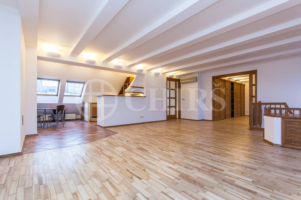 Prodej bytu 3+kk/T, OV, 100m2, ul. Jičínská  1613/11, Praha 3 - Žižkov