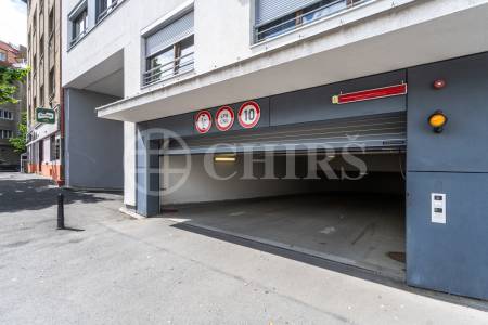 Prodej bytu 3+kk/L, sklep, garáž, OV, cca 100m2 vč. lodžie a sklepa, ul. Sokolovská 1019/312a, P-9