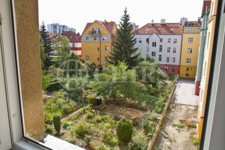 Prodej bytu 2+1, OV, 97m2, ul. Pod Rapidem 491/8, Praha 10 - Strašnice