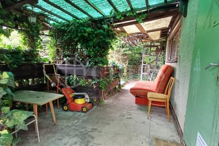Prodej chaty 1+1, OV, 23m2, se zahradou 347m2, zah.kolonie Drsnice, Praha 6 - Sedlec