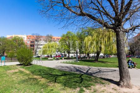 Pronájem bytu 3+1, OV, 102m2, ul. Eliášova 485/43, Praha 6 - Bubeneč