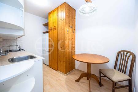 Prodej bytu 2+kk s lodžií, DV, 45m2, ul. Slévačská 902/11, Praha 9 - Hloubětín