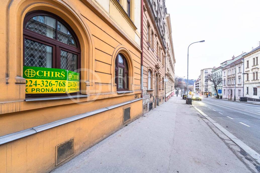 Pronájem bytu 4+kk, OV, 80m2, ul. U Santošky 1131/13, Praha 5 - Smíchov
