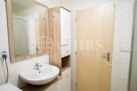Pronájem bytu 2+kk, 41 m2, OV, ul. Oranžová, Chrášťany, Praha  západ