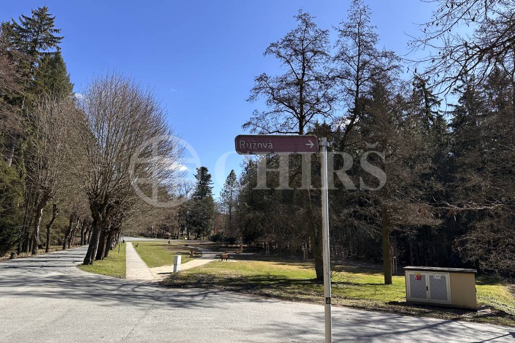 Prodej pozemku 1547 m², ul. Růžová, Konstantinovy Lázně
