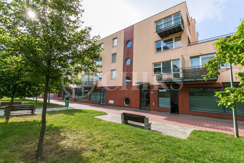Pronájem bytu 1+kk,OV, 36m2, ul. Voskovcova 1130/32, P-5 Barrandov
