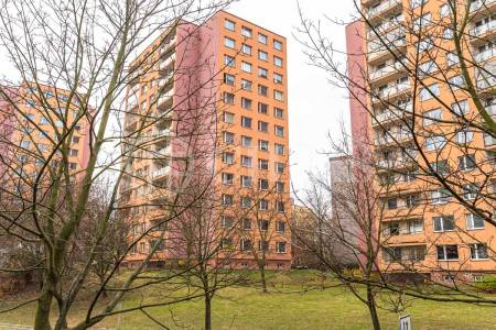 Prodej bytu 3+1 s lodžií, DV, 75m2, ul. Werichova 946/3, Praha - 5 Barrandov