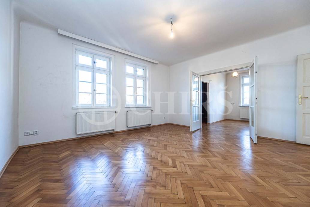 Pronájem RD 5+1 se zahradou, OV, ul. Na Ořechovce 201/20, Praha 6 - Střešovice