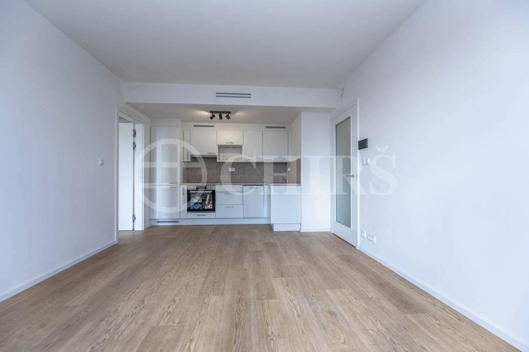 Pronájem bytu 2+kk s garážovým stáním a sklepem, OV, 44 m2, ul. Hábova 3209/5b, Praha 13 - Stodůlky