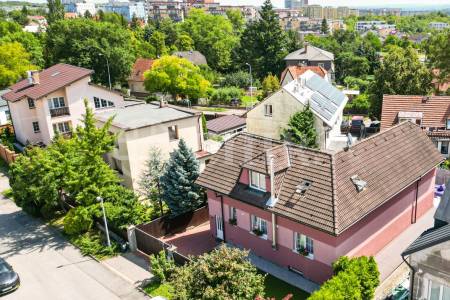 Prodej vícegeneračního rodinného domu s garáží, OV, U Cikánky 370/20, Stodůlky-Praha 5