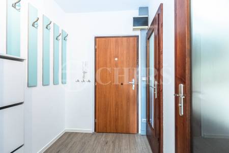 Pronájem bytu 2+kk, DV, 43m2, ul. Neustupného 1836/14, Praha 5 - Luka
