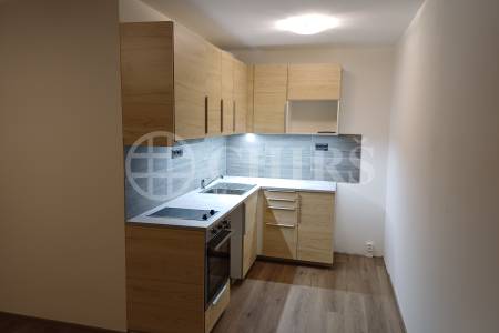 Pronájem bytu 1+kk, OV, 34 m2, ul. Nechvílova 1830/18, Praha 11 - Chodov