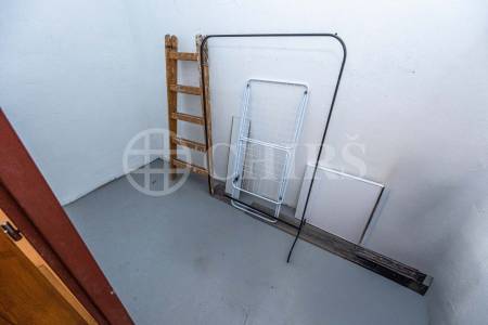Pronájem bytu 3+1 s lodžií, DV, 84m2, ul. U Jezera 2041/14, Praha 5 - Stodůlky