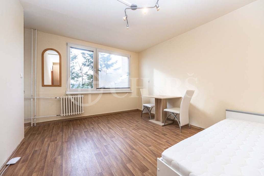 Pronájem bytu 1+kk, OV, 26m2, ul. Ústecká 3046, Kladno - Kročehlavy