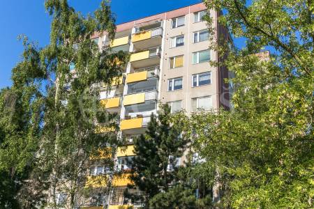 Prodej bytu 3+1/L, OV, 74m2, ul. Renoirova 624/1, Praha 5 - Hlubočepy