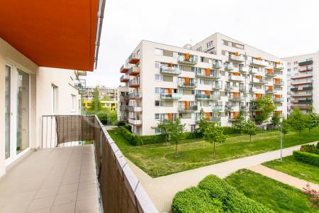 Pronájem bytu 2+kk s balkonem, OV, 58m2, ul. Petržílkova 2707/38, Praha 5 - Stodůlky