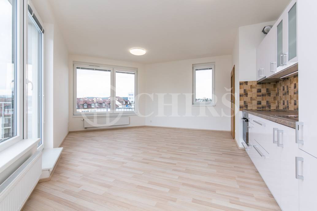 Pronájem bytu 1+kk s balkonem a 2x parkovacím stáním, OV, 59m2, ul. Soukalova 2212/6b, Praha 4 - Modřany