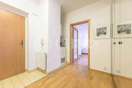 Prodej bytu 4+kk se dvěma balkony a garážovým stáním, OV, 154m2, ul. Hlubočepská 1113/3b, Praha 5 - Hlubočepy