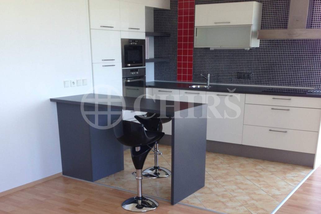 Pronájem bytu 2+kk/B/S/GS, 66m2, OV, ul. Padovská 585/16, Horní Měcholupy