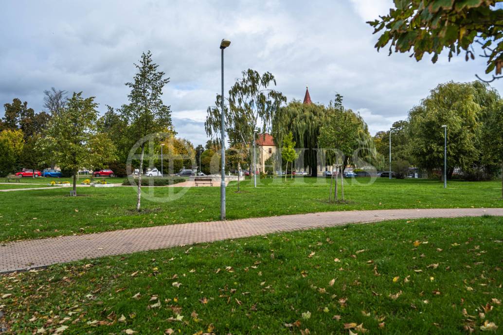 Pronájem restaurace, OV, 140m2, ul. Husovo nám., Hostivice