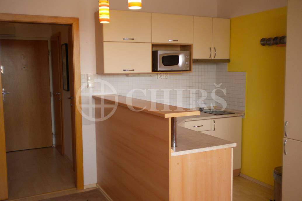 Pronájem bytu 2+kk/L, OV, 44m2, ul. Levského 3185/10, P-4  Modřany