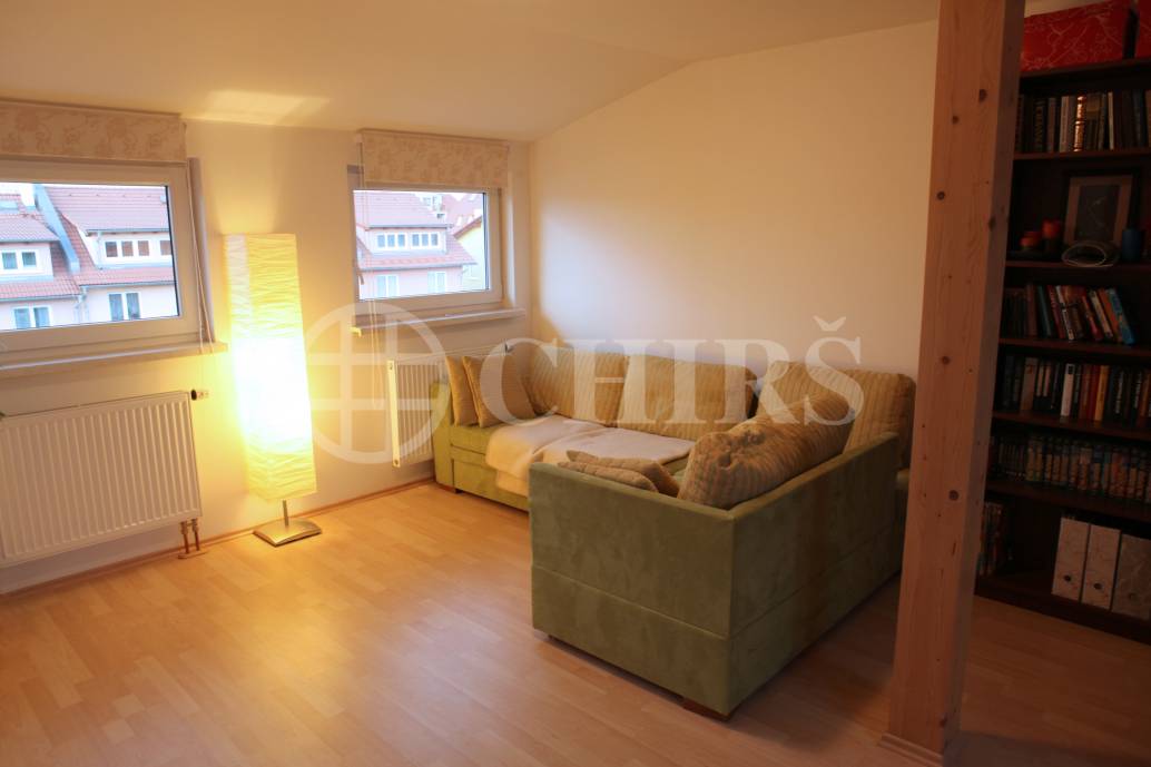 Prodej RD 5+kk, OV, 160 m2, ul. Jižní 1373/17, Rudná, Praha - Západ