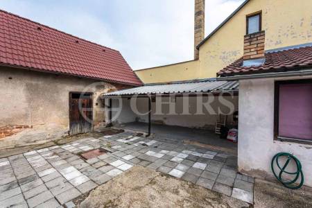 Prodej rodinného domu 2+1 s pozemkem, 388m2, ul. K Výboru 42, Praha 12 - Točná