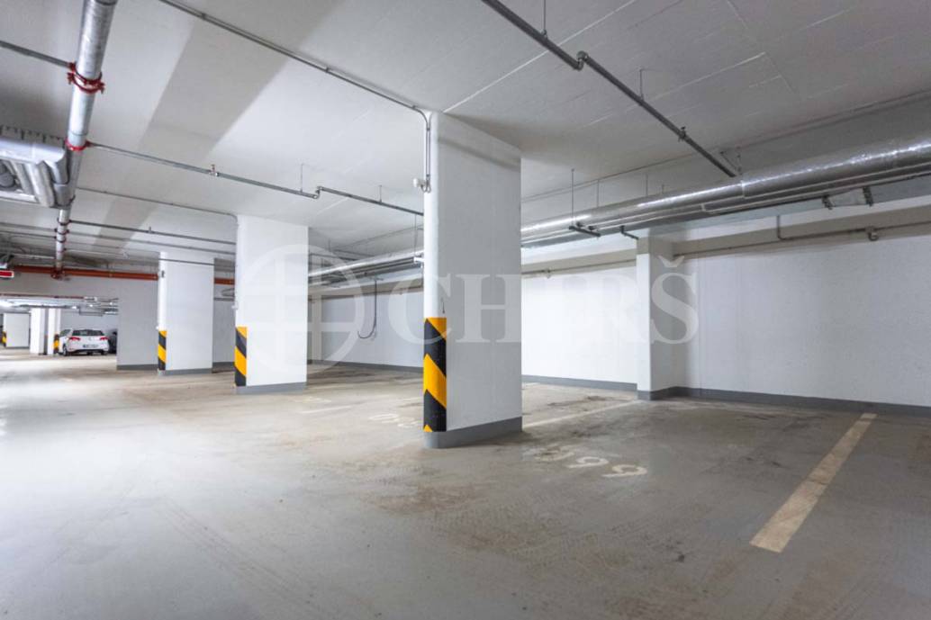 Pronájem bytu 1+kk s balkonem, OV, 32m2, ul. Šternovská 2425/1, Praha 4 - Chodov