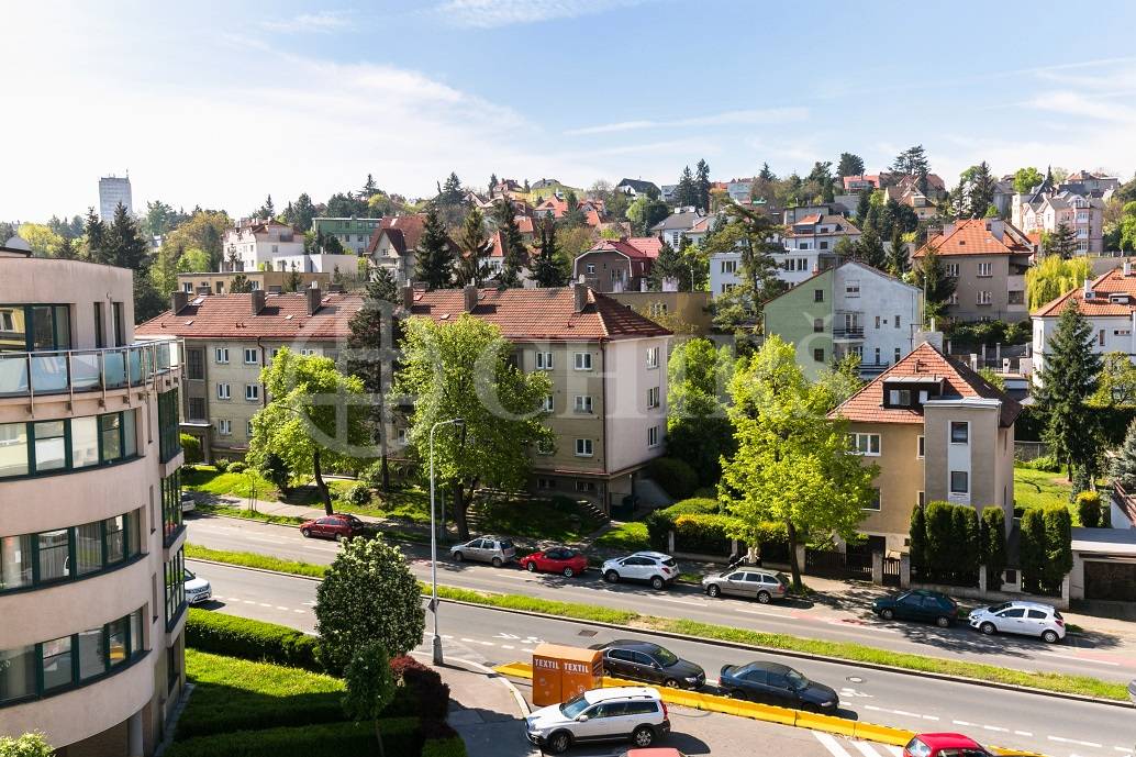 Pronájem bytu 2+kk, OV, 44m2, ul. Dvorecká 534/5, Praha 4 - Podolí