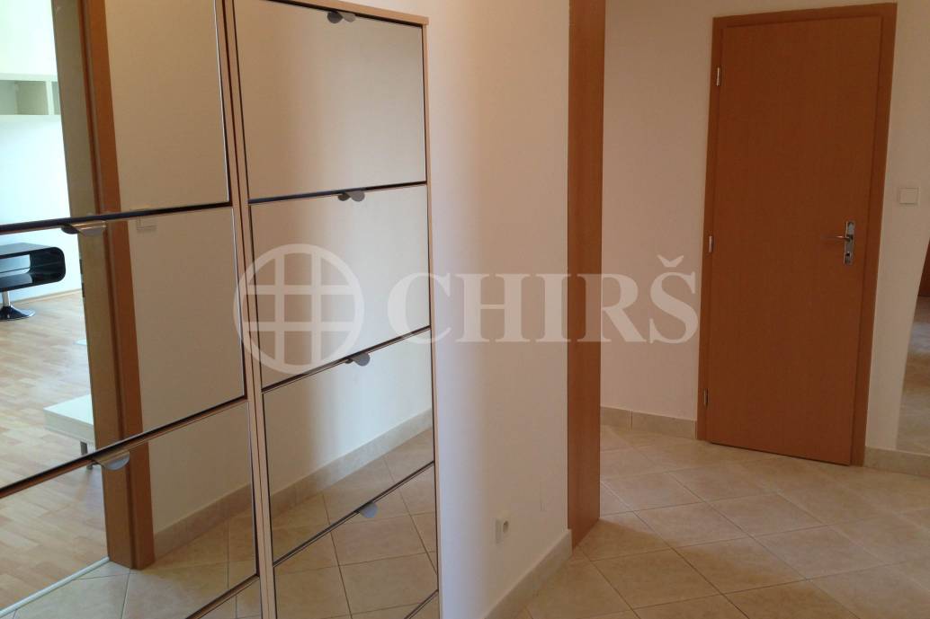Pronájem bytu 2+kk/B/S/GS, 66m2, OV, ul. Padovská 585/16, Horní Měcholupy