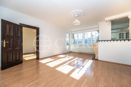 Prodej bytu 3+1 s  terasou, OV, 75 m², ul. Voskovcova 1075/61,  Praha 5 – Barrandov