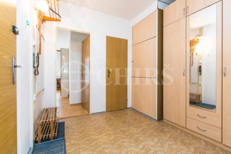 Pronájem bytu 3+1 s lodžií, DV, 81m2, ul. Borovanského 2379/18, Praha 13 - Velká Ohrada