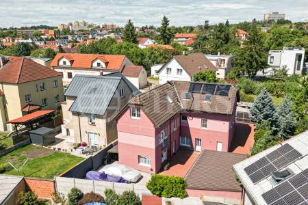 Prodej vícegeneračního rodinného domu s garáží, OV, U Cikánky 370/20, Stodůlky-Praha 5