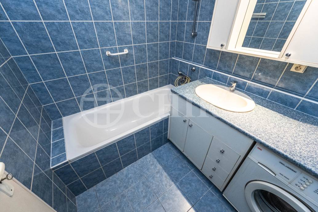 Prodej bytu 2+kk s balkonem, OV, 68m2, ul. Trnkovo náměstí 1112/1, Praha 5 - Hlubočepy