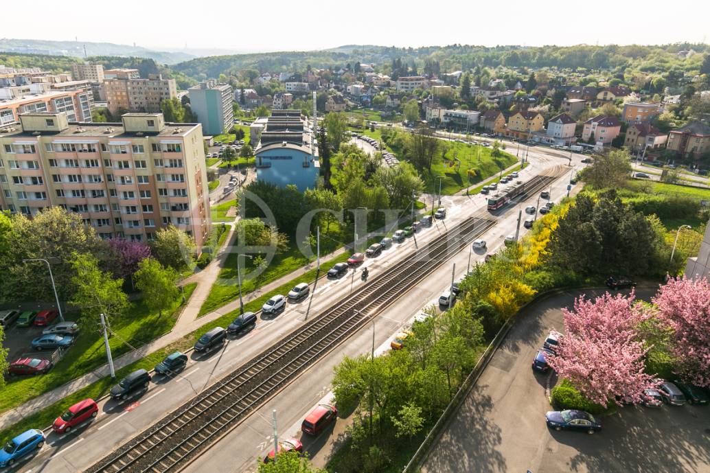 Prodej bytu 2+kk, OV, 40m2, ul.  Makovského 1177/1, Praha 6 - Řepy