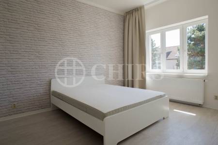 Pronájem bytu 3+kk s garáží zdarma, 79m2, OV, Branická 904/157, Praha 4
