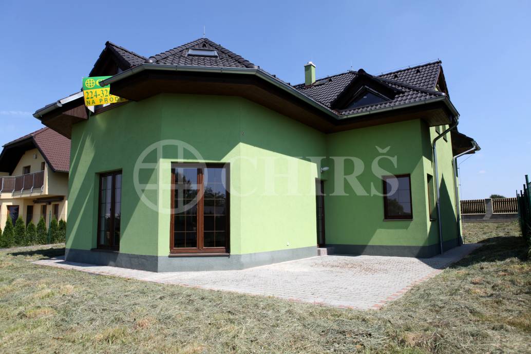 Prodej rodinného domu 6+1/B/G, OV, 275m2, ul. V Porostlým 252, Dobřejovice,  Praha - východ  