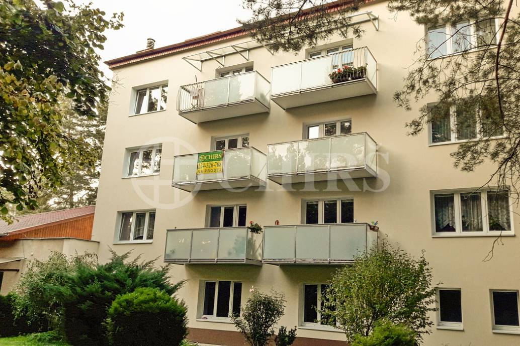 Prodej bytu 3+1 s balkonem, OV, 70m2, ul. Medinská 494, Praha - 9 Klánovice
