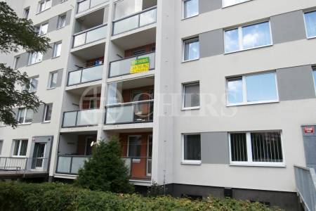 Prodej bytu 3+1/L, OV, 69m2, ul. Botevova 3, P-4  Modřany