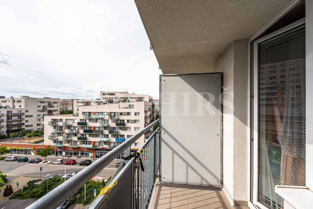 Prodej bytu 1+kk s balkonem, OV, 44m2, ul. Petržílkova 2583/15, Praha 5 - Stodůlky