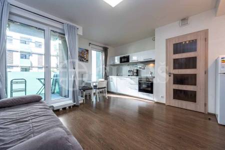 Pronájem bytu 2+kk s balkonem, OV, 43m2, ul. Petržílkova 2835/3, Praha 5 - Stodůlky