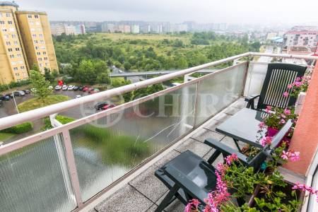 Pronájem bytu 2+kk s balkonem, OV, 47m2, ul. Kodymova 2539/8, Praha 5 - Stodůlky