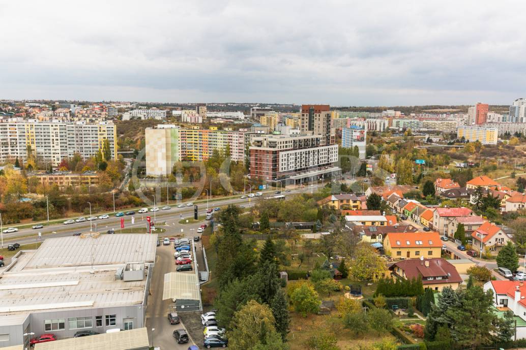 Pronájem bytu 3+kk s balkonem, OV, 87m2, ul. Tlumačovská 2766/26, Praha 5 - Stodůlky