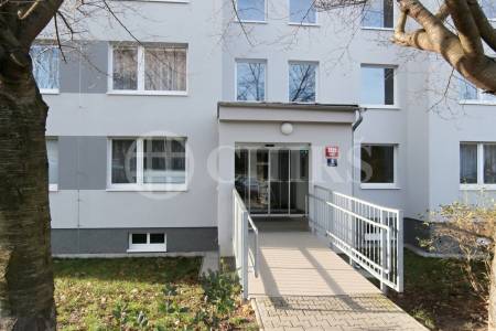 Prodej bytu, 3+1/L, OV, 68m2, ul. Levského 3222/3, Praha 4 – Modřany