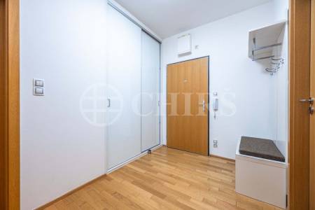 Pronájem bytu 4+kk se dvěma terasami, garážovým stáním a sklepem, OV, 129m2, ul. Svitákova 2730/14, Praha 5 - Stodůlky